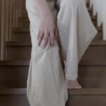 膝の痛みに悩む方のイメージ 平和台スポーツ接骨院・鍼灸院