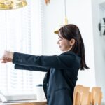 姿勢の乱れに悩む方のイメージ ゆうあい整骨院・鍼灸院