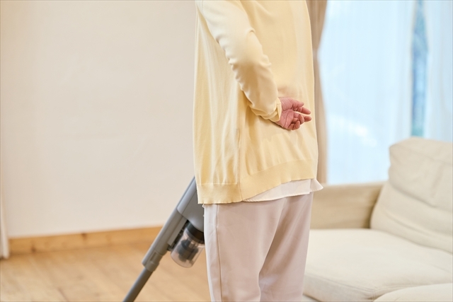 姿勢の乱れに悩む方のイメージ ゆうあい整骨院・鍼灸院